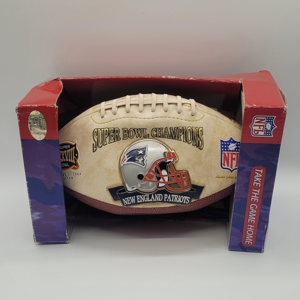 New England Patriots SuperBowl 38 Champions Souvenir FullSize Medallion Football